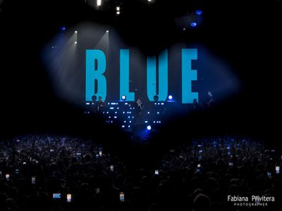 Blue, Simon è di nuovo single