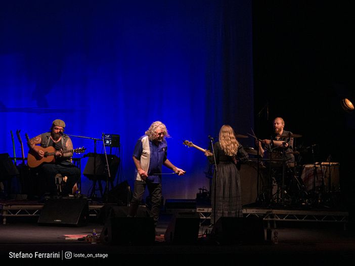 Robert Plant & Alison Krauss, in concerto anche canzoni dei Led Zeppelin Robert Plant & Alison Krauss, in concerto anche canzoni dei Led Zeppelin