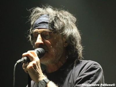 La PFM a Genova per festeggiare Fabrizio De André