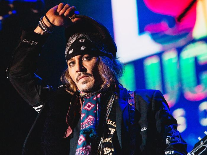 https://images.rockol.it/73ekN4U59iuuWJ5SPqbSOlP0fcM=/700x0/smart/rockol-img/img/foto/upload/hollywoodvampoers-johnnydepp-2018-07-07-lsf.jpg