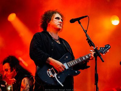 Rinasce la Fiction Records (ma senza i Cure)