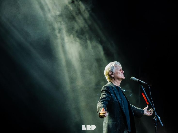 "Stelle" d'amore nel nuovo album di Ron