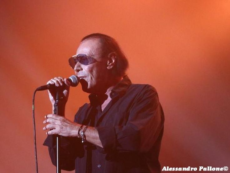 Niente Berlusconi, Baglioni canta con Venditti. Che dice: «Celentano è la DC»