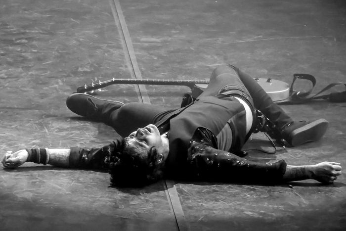 https://images.rockol.it/7S6PcA54TYzKAw0xTGqK_GbJXp8=/700x0/smart/rockol-img/img/foto/upload/green-day-foto-concerto-bologna-10-gennaio-2017.jpg