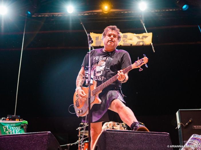 La festa di Fat Mike dei NOFX riporta il punk rock al Carroponte La festa di Fat Mike dei NOFX riporta il punk rock al Carroponte