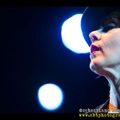 16 luglio 2014 - Pistoia Blues Festival - Piazza del Duomo - Pistoia - Suzanne Vega in concerto 16 luglio 2014 - Pistoia Blues Festival - Piazza del Duomo - Pistoia - Suzanne Vega in concerto