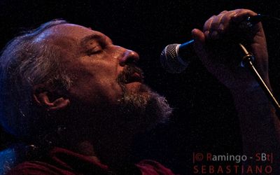 9 Aprile 2011 - The Cage Theatre - Livorno - Eugenio Finardi in concerto