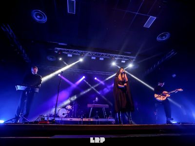 Gli Hooverphonic presentano il nuovo album orchestrale: la videointervista