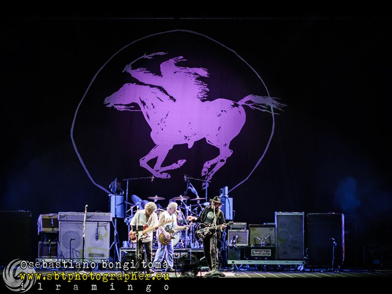 25 luglio 2013 - Lucca Summer Festival - Piazza Napoleone - Lucca - Neil Young in concerto