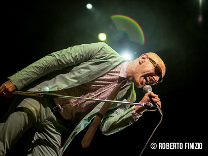 Giuliano Palma presenta &lsquo;Groovin&rsquo;: &ldquo;Esorcizzo la perdita con il presobenismo&rdquo; &ndash; INTERVISTA