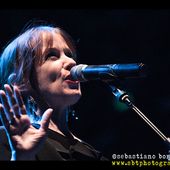 16 luglio 2014 - Pistoia Blues Festival - Piazza del Duomo - Pistoia - Suzanne Vega in concerto 16 luglio 2014 - Pistoia Blues Festival - Piazza del Duomo - Pistoia - Suzanne Vega in concerto