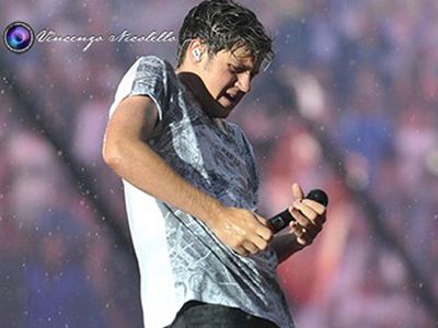 One Direction, &apos;Steal my girl&apos;: riff di piano ispirato a New Found Glory. E...