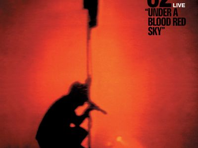 copertina under a blood red sky