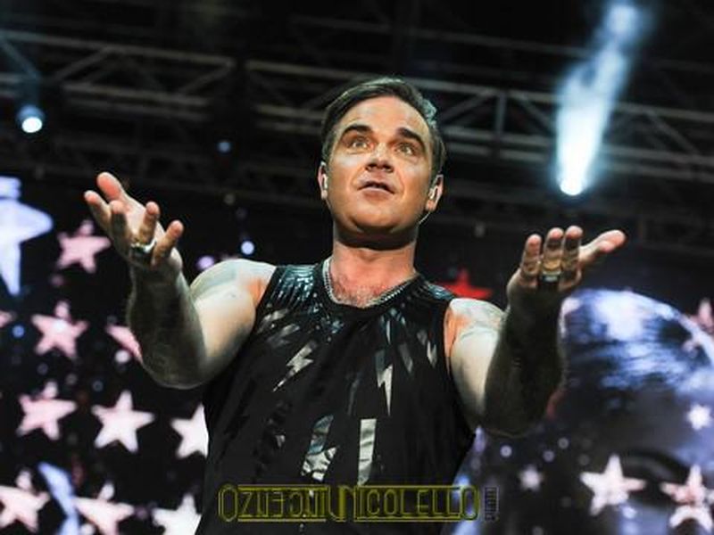 17 luglio 2017 - Piazza Colbert - Barolo (Cn) - Robbie Williams in concerto