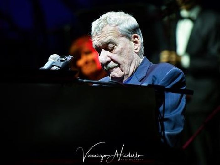 Paolo Conte: “‘Azzurro’ è una canzone importante per me. ‘Bartali’ mai cantata in Francia” Paolo Conte: “‘Azzurro’ è una canzone importante per me. ‘Bartali’ mai cantata in Francia”