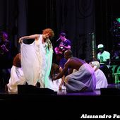 11 maggio 2012 - PalaBrescia - Brescia - Fiorella Mannoia in concerto 11 maggio 2012 - PalaBrescia - Brescia - Fiorella Mannoia in concerto