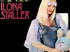 Cicciolina, il ritorno alla musica: &apos;Per un progetto benefico, e internazionale&apos;