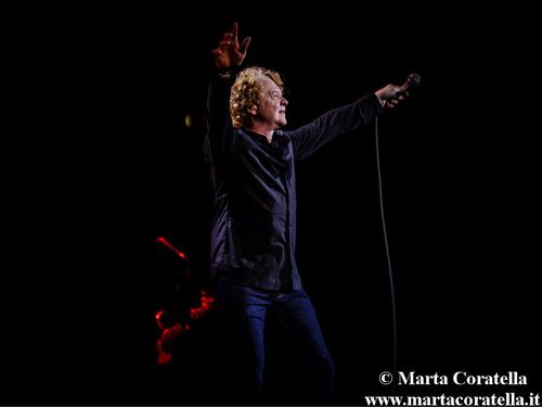 UK, il nuovo album dei Simply Red in esclusiva ai supermercati Tesco 