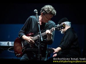 Don Henley (Eagles) fa causa a un&apos;azienda di abbigliamento per una t-shirt