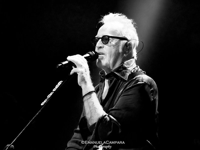 6 dicembre 2022 - Teatro degli Arcimboldi - Milano - Umberto Tozzi in concerto