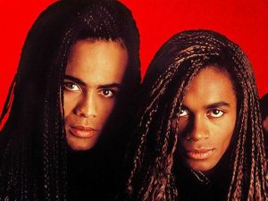 L&apos;ex Milli Vanilli Fabrice Morvan in tour sotto la doccia