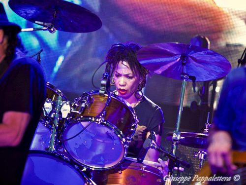 Grammy: Santana torna a casa con otto premi