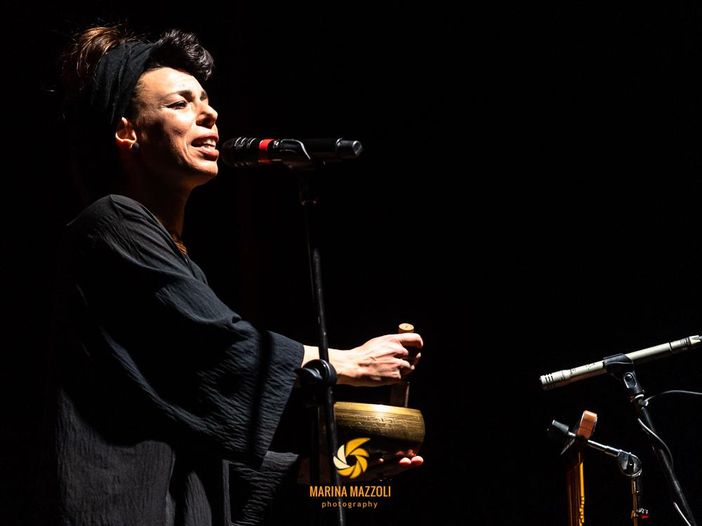 Sanremo 2019, la canzone di Simone Cristicchi &#039;somiglia&#039; alla colonna sonora del film &#039;Risvegli&#039;? - VIDEO