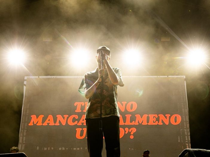 Mecna, dai primi EP in freedownload all&#039;album (a sorpresa) &#039;Lungomare paranoia&#039; - VIDEO