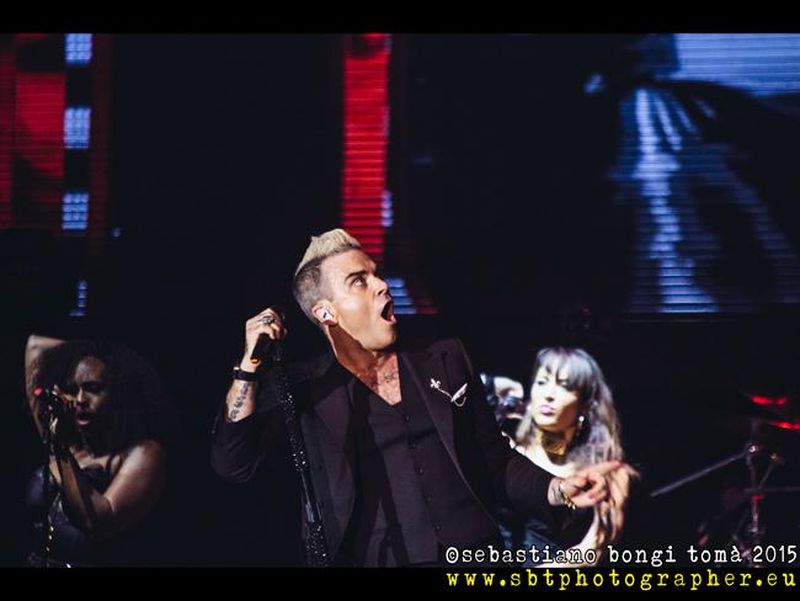 23 luglio 2015 - Lucca Summer Festival - Piazza Napoleone - Lucca - Robbie Williams in concerto
