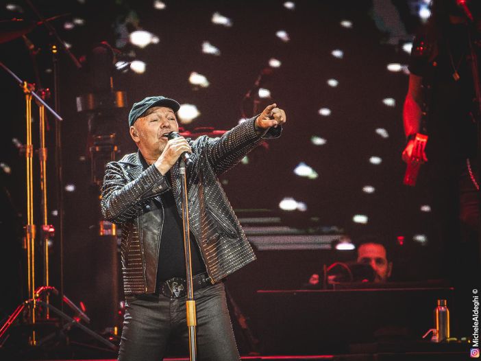 Vasco Rossi ricorda Pino Daniele: “Entrambi musicalmente ribelli” Vasco Rossi ricorda Pino Daniele: “Entrambi musicalmente ribelli”