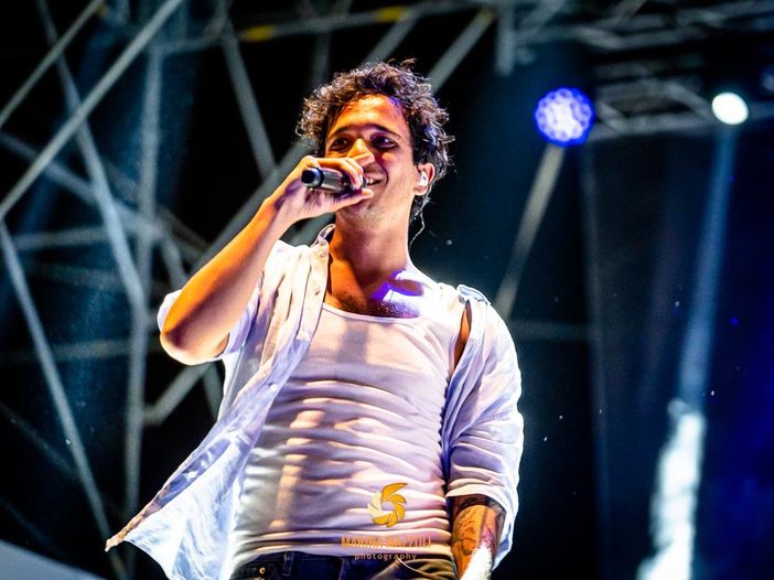 Tananai annuncia l&#039;album &ldquo;Rave, eclissi&rdquo; e le prime date del tour