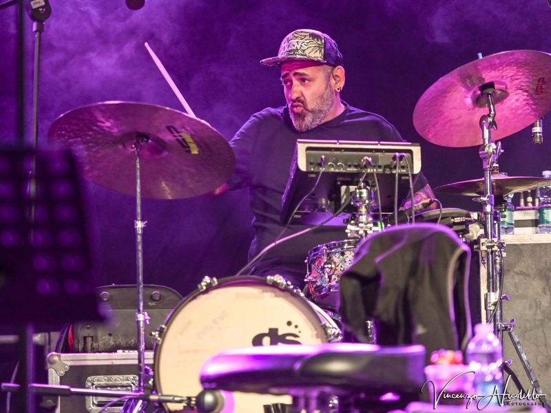 30 luglio 2025 - Fiera del Pesco - Piazza Italia - Canale d'Alba (Cn) - Eugenio Finardi in concerto 30 luglio 2025 - Fiera del Pesco - Piazza Italia - Canale d'Alba (Cn) - Eugenio Finardi in concerto