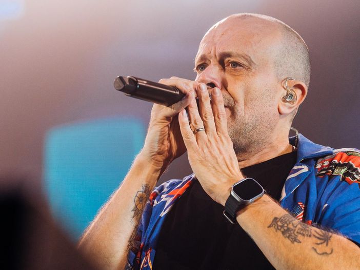 La storia di "Cumuli", che Max Pezzali non ha cantato per 30 anni La storia di "Cumuli", che Max Pezzali non ha cantato per 30 anni