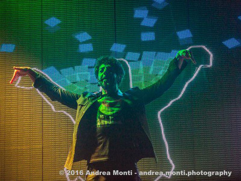 30 gennaio 2016 - Pala Giovanni Paolo II - Pescara - Max Gazzé in concerto 30 gennaio 2016 - Pala Giovanni Paolo II - Pescara - Max Gazzé in concerto