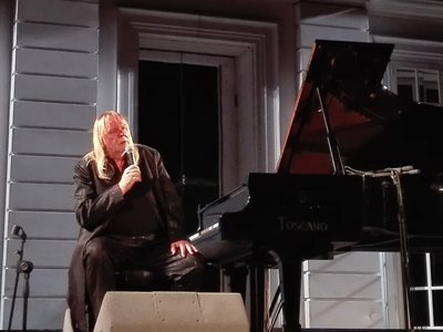Rick Wakeman, da Enrico VIII a Re Ferdinando
