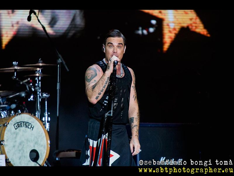 15 luglio 2017 - Lucca Summer Festival - Piazza Napoleone - Lucca - Robbie Williams in concerto