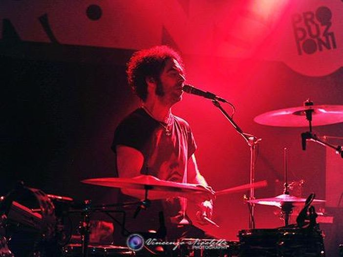 Dandy Warhols, la tastierista nuda al party della casa discografica