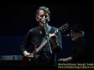 Don Henley (Eagles) fa causa a un&apos;azienda di abbigliamento per una t-shirt