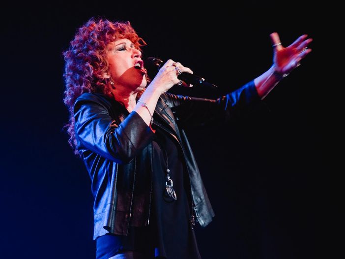 Fiorella Mannoia canta &quot;Pasta con tonno&quot; di Bello Figo