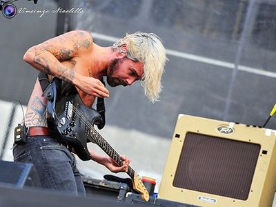 Simon Neil