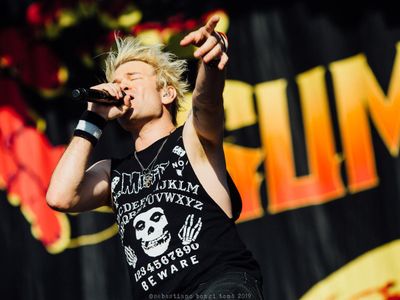 Sum 41: ricoverato Deryck Whibley 