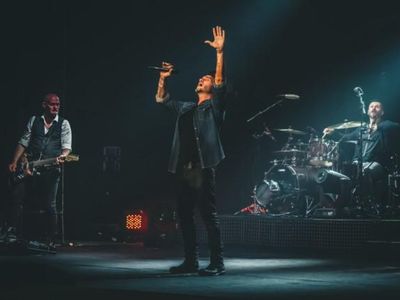 Nek, è 'E' con te' il nuovo singolo: guarda il videoclip