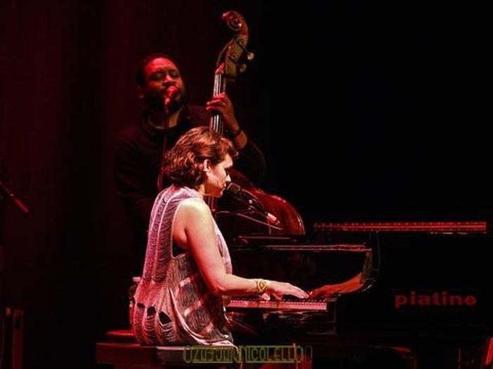 Norah Jones: esce &ldquo;Pick Me Up Off The Floor&rdquo;