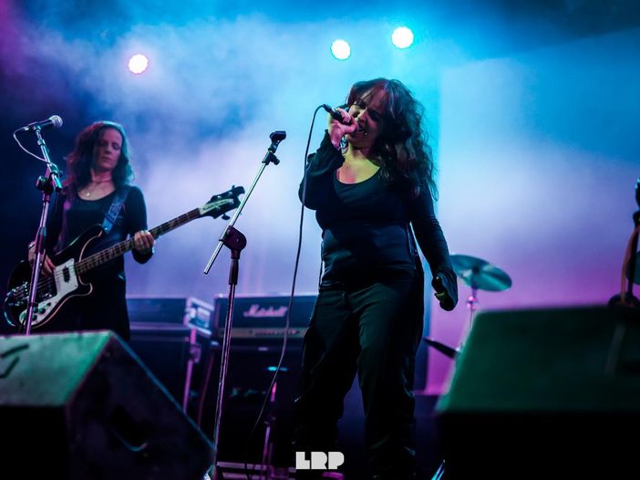 Pussy Riot: nuovo video sull'emergenza rifugiati girato a Dismaland - GUARDA Pussy Riot: nuovo video sull'emergenza rifugiati girato a Dismaland - GUARDA