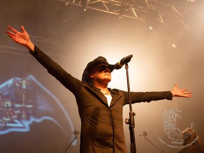 Prova solista per il cantante dei Tiamat