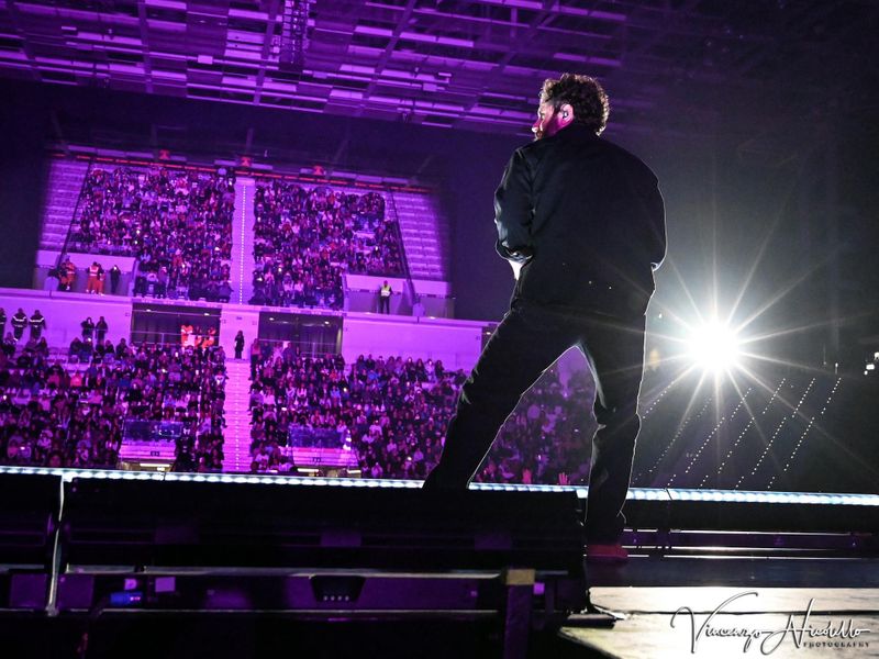 6 dicembre 2023 - PalaAlpitour - Torino - Tommaso Paradiso in concerto 6 dicembre 2023 - PalaAlpitour - Torino - Tommaso Paradiso in concerto