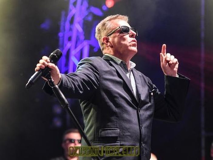 La musica ha salvato i Madness dal crimine, cos&igrave; parl&ograve; Suggs