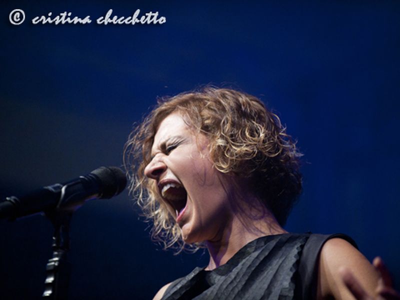 28 luglio 2013 - Padova Pride Village - Padova - Irene Grandi in concerto