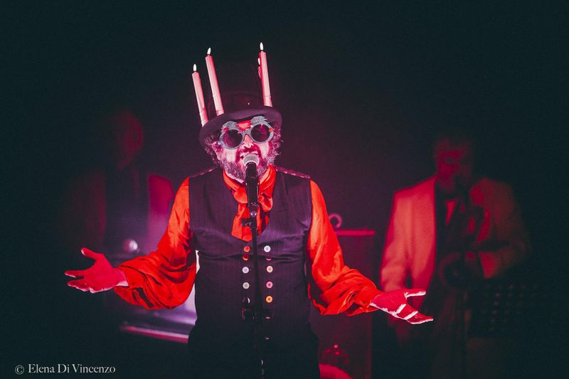 13 dicembre 2024 &ndash; Carroponte - Sesto San Giovanni (Mi) &ndash; Vinicio Capossela in concerto