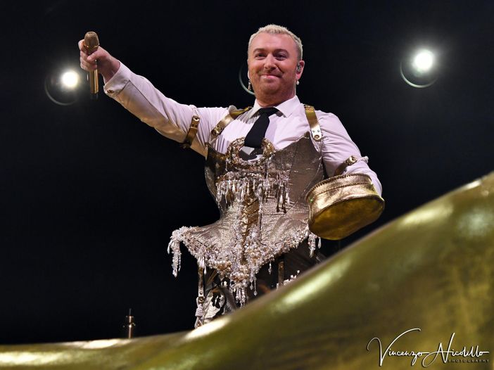 Sam Smith, riuscito l'intervento alle corde vocali - FOTO Sam Smith, riuscito l'intervento alle corde vocali - FOTO
